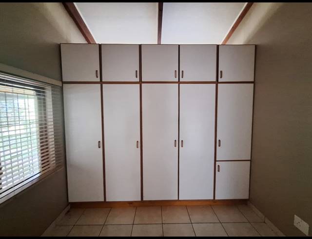 2 BEDROOM TOWNHOUSE FOR SALE IN SHELLY BEACH